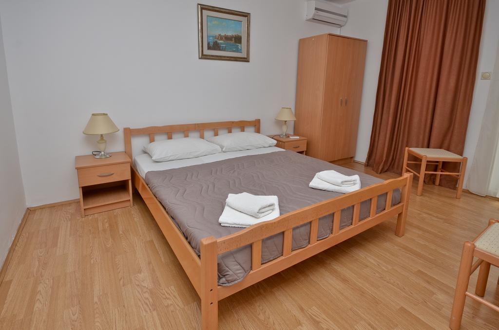 Apartmani Alexandra Budva Room photo