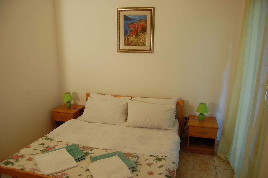 Apartmani Alexandra Budva Room photo